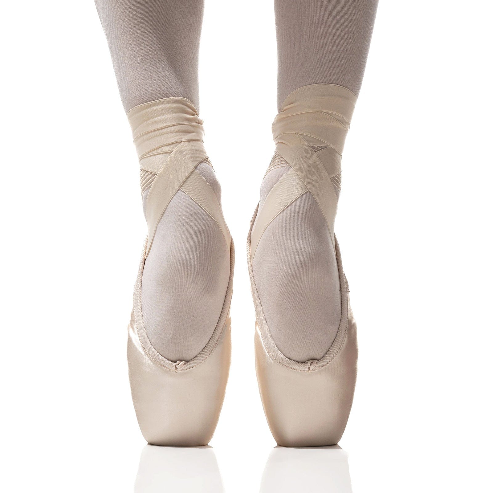 R-Class CL70 Arpeggia Pointe Shoes - Medium Shank - Image 3
