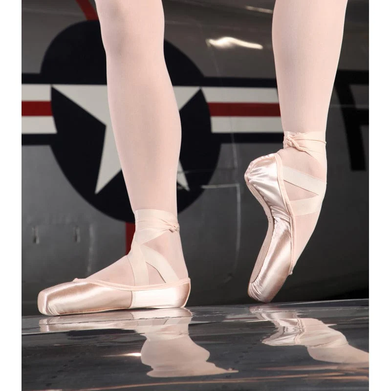 Suffolk Solo Pointe Shoes - Hard Shank - Image 3