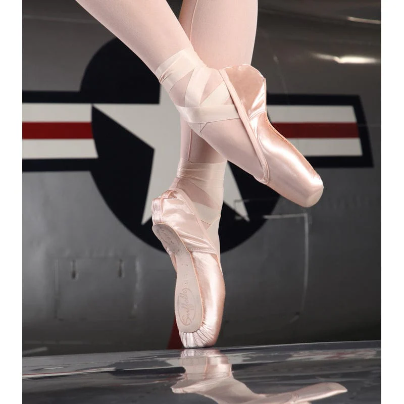 Suffolk Spotlight Pointe Shoes - Standard Shank Pink - Image 3